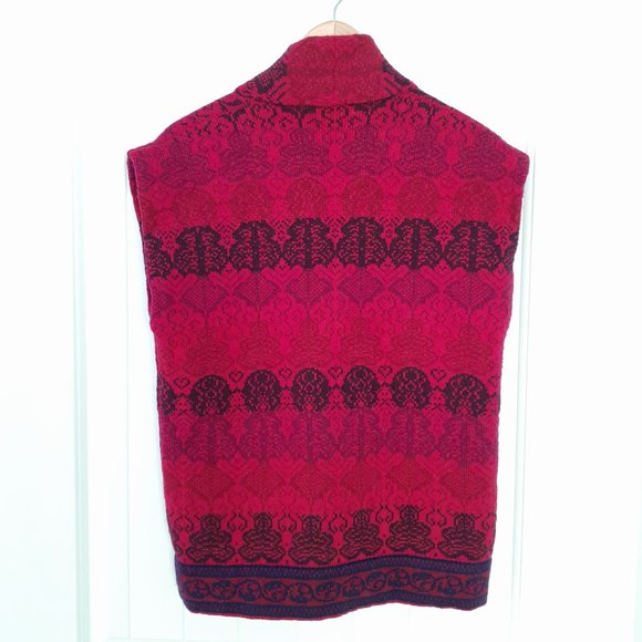 Nordic-Style Wool Sweater Vest with Metal Closures Pink Size L - Picture 2 of 7